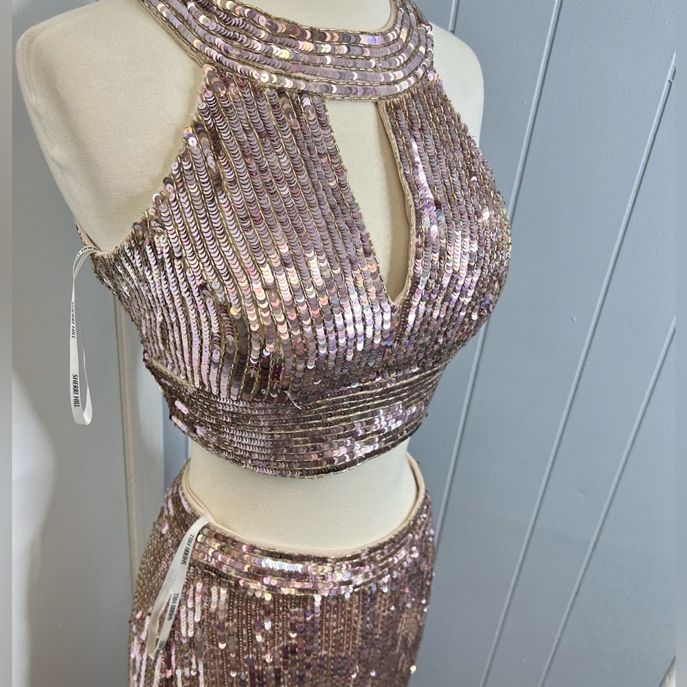 Prom dress - Picture 3 of 6